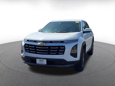 Used 2025 Chevrolet Equinox LT image 5