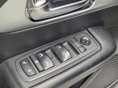 Used 2021 Chrysler Pacifica Touring w/ S Appearance Package image 20