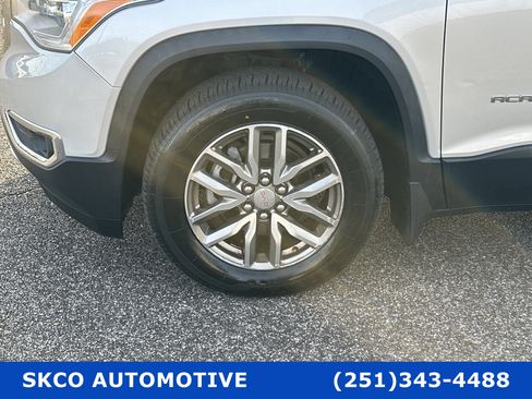 Used 2019 GMC Acadia SLE w/ Driver Alert Package I image 2