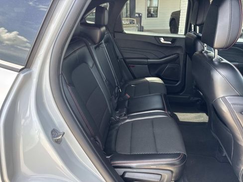 Used 2025 Ford Escape ST-Line FWD image 9