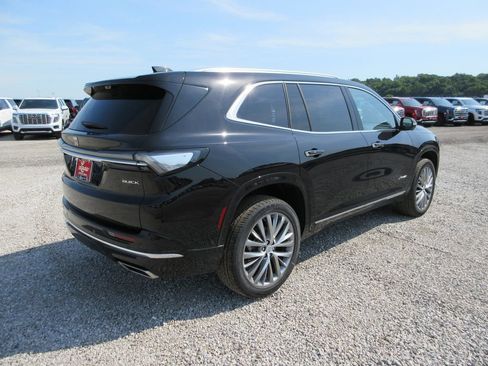 New 2026 Buick Enclave Avenir w/ Super Cruise Package FWD image 6