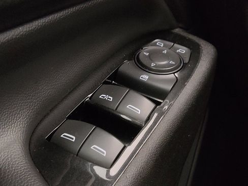 Used 2022 Chevrolet Equinox Premier AWD/4WD image 27