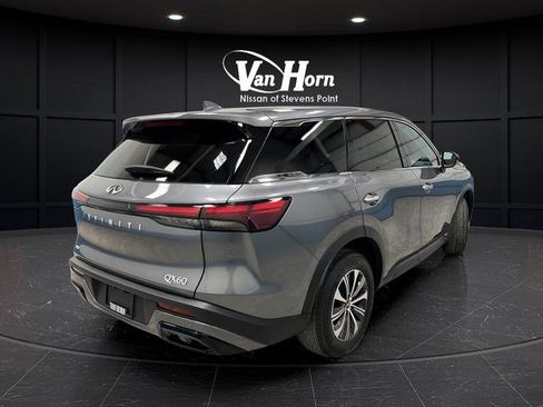 Used 2023 INFINITI QX60 Pure image 3