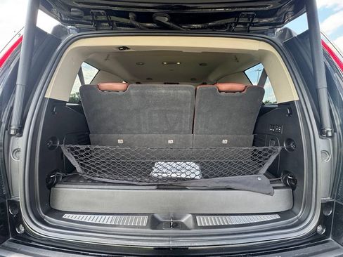 Used 2020 Cadillac Escalade Premium Luxury w/ Escalade Sport Edition AWD/4WD image 14