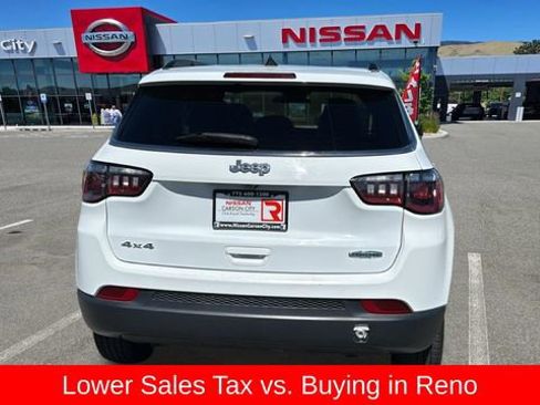 Used 2024 Jeep Compass Latitude AWD/4WD image 4