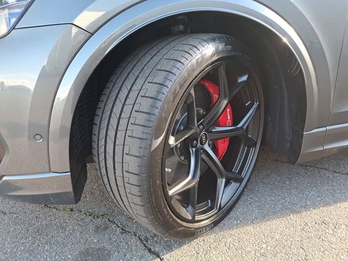 New 2025 Audi RS Q8 performance image 36