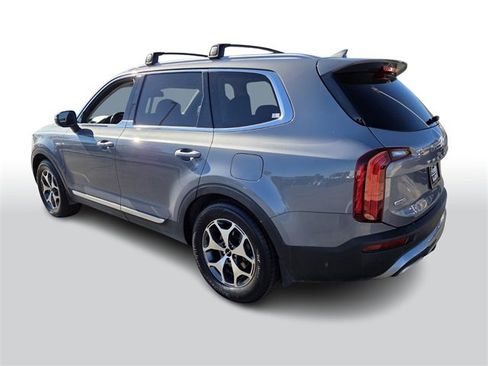 Used 2022 Kia Telluride EX w/ Towing Package image 6