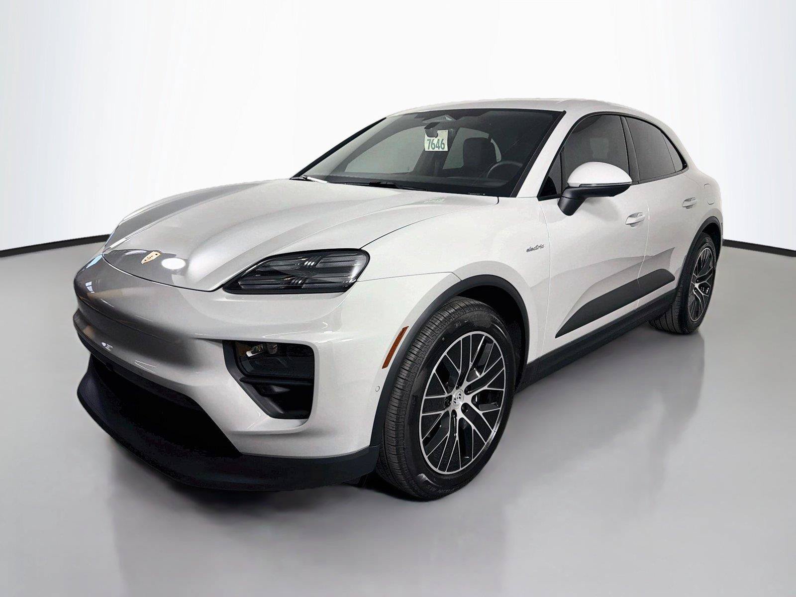 Certified 2026 Porsche Macan Electric RWD image 1