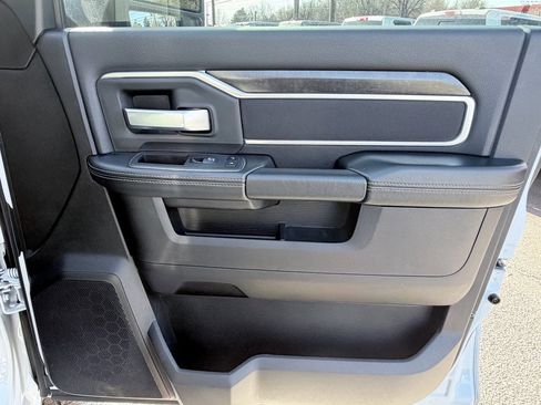 Used 2024 RAM 3500 Big Horn image 28