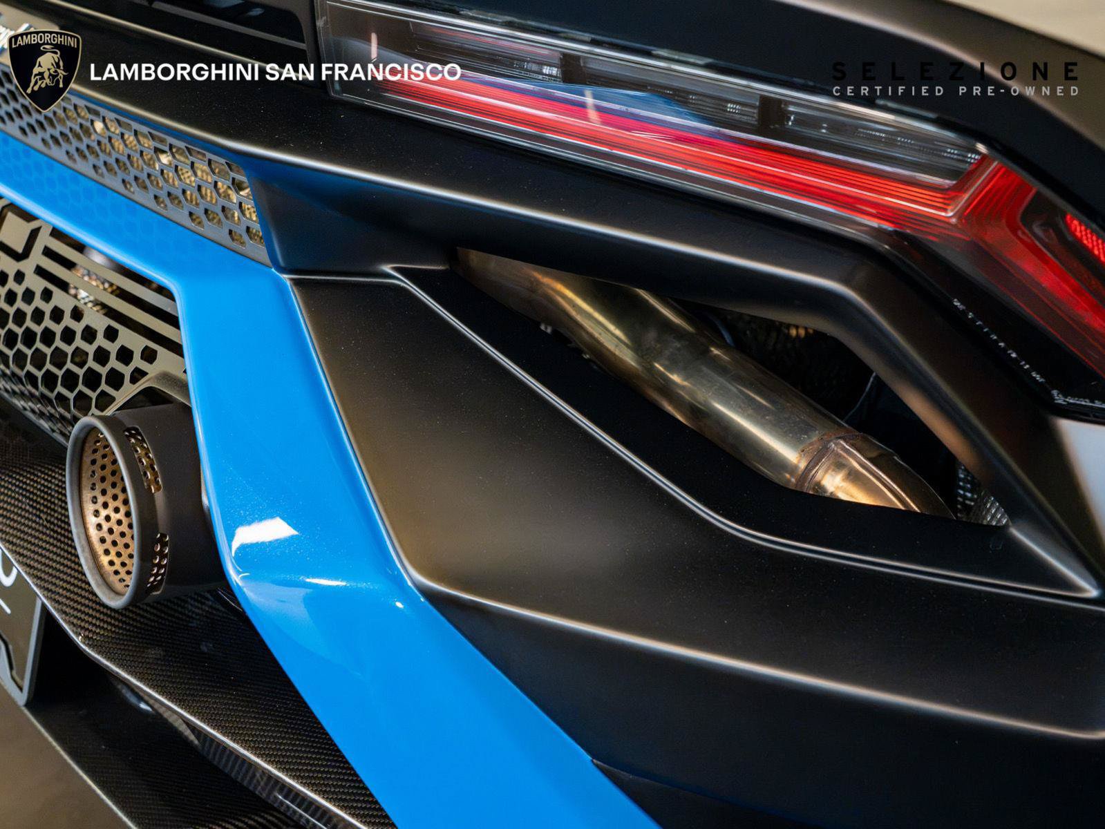 Used 2024 Lamborghini Huracan STO RWD image 34
