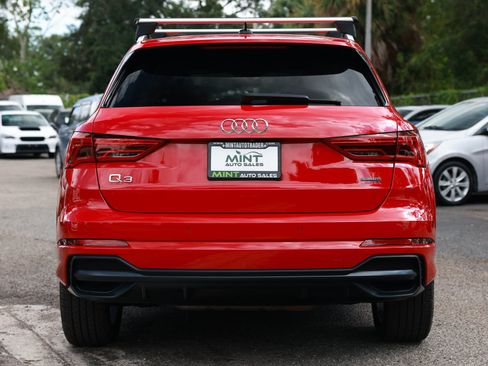 Used 2020 Audi Q3 2.0T Premium Plus w/ Premium Plus Package AWD/4WD image 11