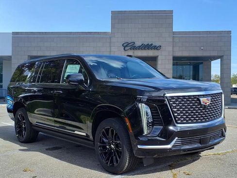 New 2026 Cadillac Escalade ESV Luxury w/ LPO, Floor Liner Package image 3