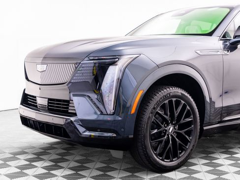 New 2026 Cadillac Escalade IQ Sport 1 w/ LPO, ONYX Package AWD/4WD image 37