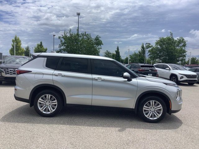 Used 2022 Mitsubishi Outlander ES FWD image 36