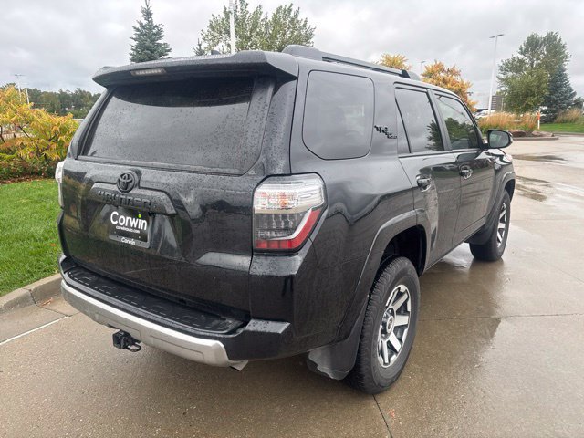 Used 2024 Toyota 4Runner TRD Off-Road Premium w/ Moonroof Package AWD/4WD image 3