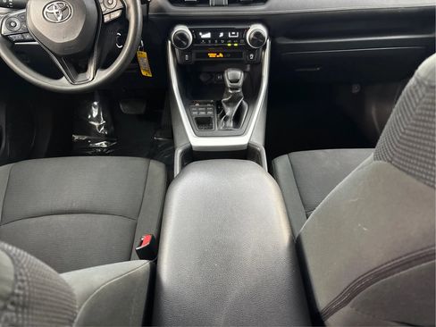 Used 2019 Toyota RAV4 LE w/ All Weather Liner Package AWD/4WD image 22