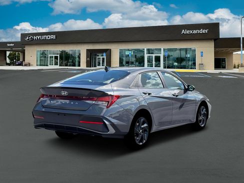 New 2026 Hyundai Elantra Sport FWD image 7