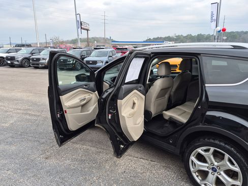 Used 2017 Ford Escape Titanium w/ Equipment Group 301A image 13