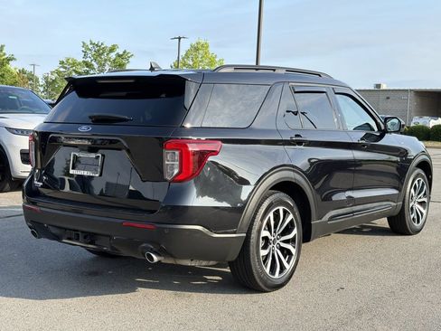 Used 2024 Ford Explorer ST-Line w/ Class IV Trailer Tow Package RWD image 5