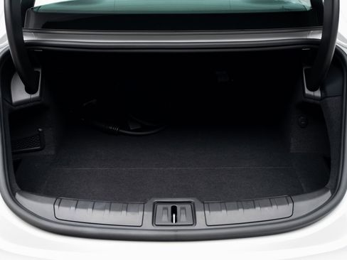 Used 2023 Porsche Taycan w/ Premium Package image 68