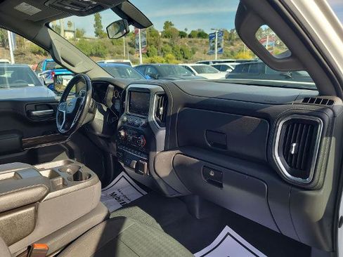 Used 2020 Chevrolet Silverado 1500 LT w/ All-Star Edition image 27