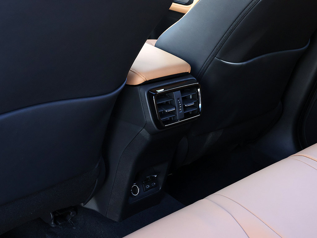 New 2026 Lexus NX 350 AWD w/ Premium Package image 15