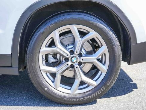 Used 2022 BMW X3 sDrive30i w/ Premium Package image 11