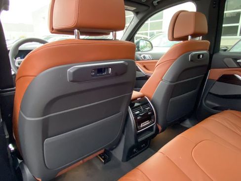 New 2026 BMW X5 xDrive40i w/ M Sport Package AWD/4WD image 36