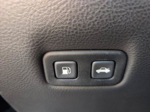 Used 2006 Chevrolet Corvette Convertible w/ Preferred Equipment Group RWD image 20