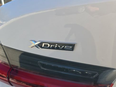 New 2026 BMW 330i xDrive Sedan w/ Premium Package AWD/4WD image 16