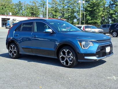 New 2025 Kia Niro EX Touring