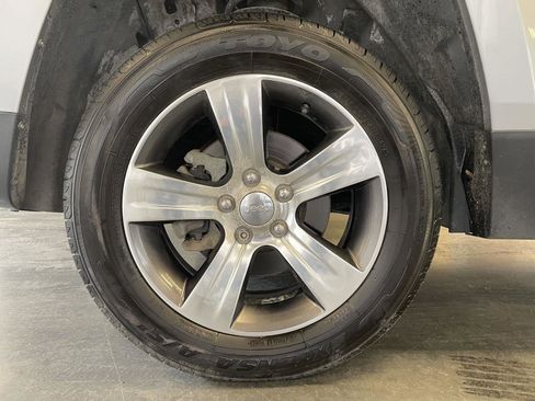 Used 2016 Jeep Patriot High Altitude image 10