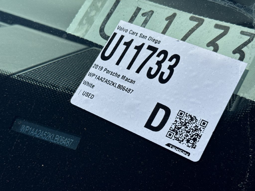 Used 2019 Porsche Macan AWD/4WD image 3