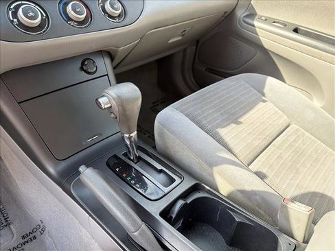 Used 2006 Toyota Camry LE image 18