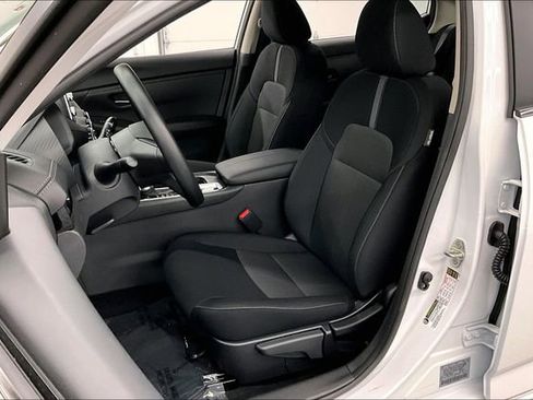 New 2025 Nissan Sentra SV w/ All-Weather Package image 10