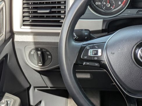 Used 2019 Volkswagen Atlas SE image 24