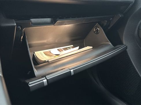 Used 2025 Hyundai Santa Fe SE image 29