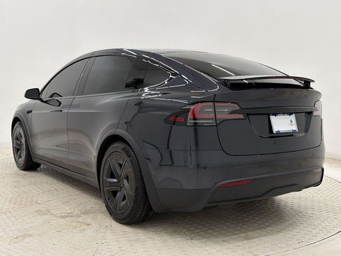 Used 2025 Tesla Model X AWD/4WD image 3
