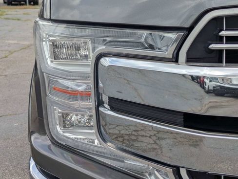 Used 2020 Ford F150 Lariat w/ Equipment Group 502A Luxury AWD/4WD image 10