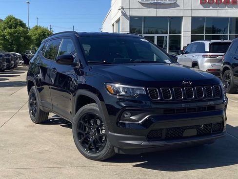 New 2026 Jeep Compass Latitude AWD/4WD image 31