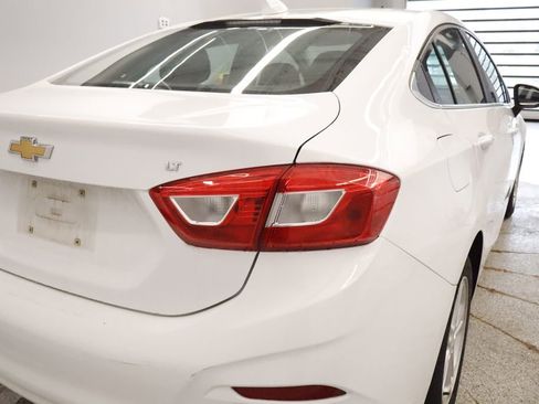 Used 2016 Chevrolet Cruze LT w/ Convenience Package FWD image 15
