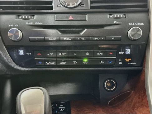 Used 2018 Lexus RX 350L FWD w/ Premium Package image 18