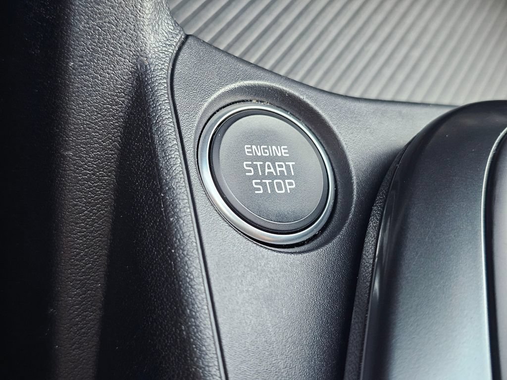 Used 2025 Kia K4 FWD image 33
