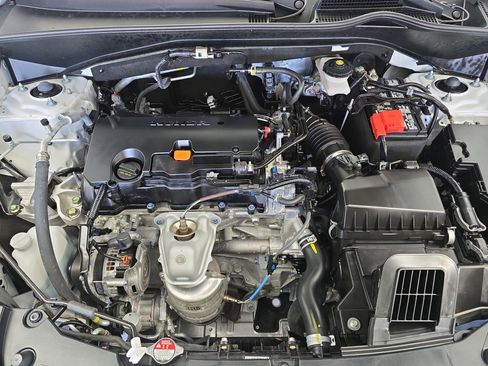 Certified 2025 Honda HR-V LX image 29