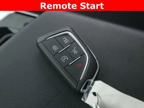 Used 2024 Cadillac Lyriq Tech RWD image 3