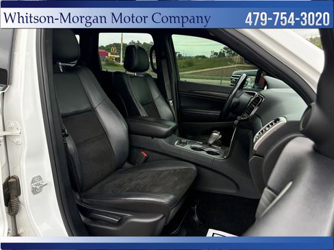 Used 2020 Jeep Grand Cherokee Altitude image 38