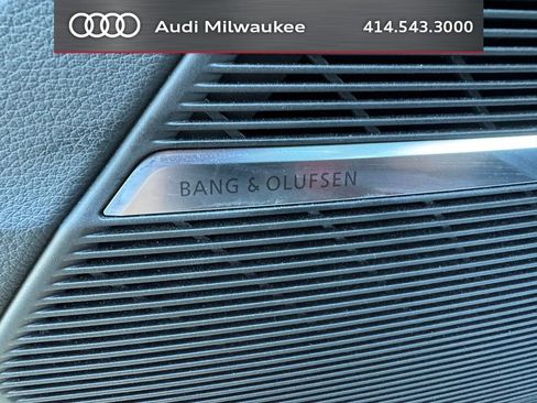 Used 2023 Audi Q7 2.0T Premium Plus w/ Premium Plus Package AWD/4WD image 9