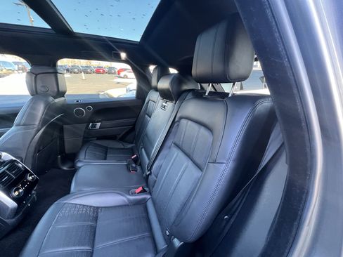 Used 2019 Land Rover Range Rover Sport HSE Dynamic image 32