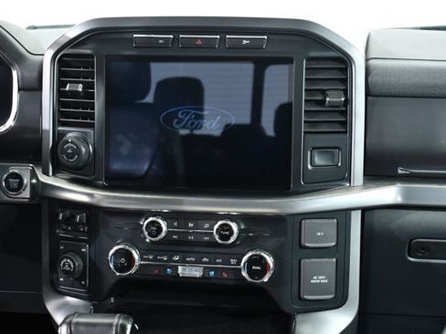 Used 2022 Ford F150 Lariat w/ Equipment Group 501A Mid AWD/4WD image 9
