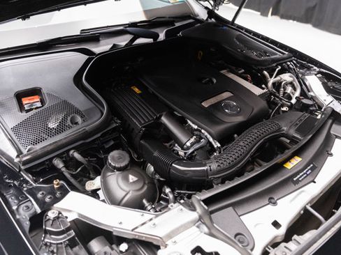 Used 2018 Mercedes-Benz E 300 4MATIC w/ Premium 1 Package image 36